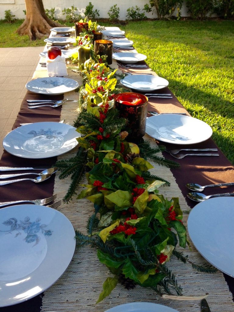 One of the glorious parts on Thanksgiving in Miami, great weather for an dinner "Alfresco".